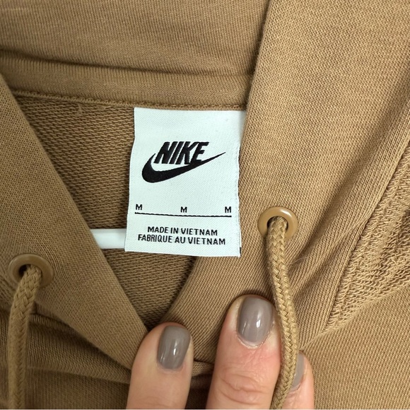 Women’s Nike oversized hoodie. Size Medium. - Picture 5 of 7